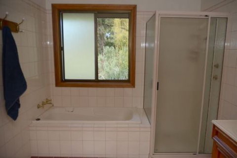Dune Hideaway - Lightning Ridge Tourism 6