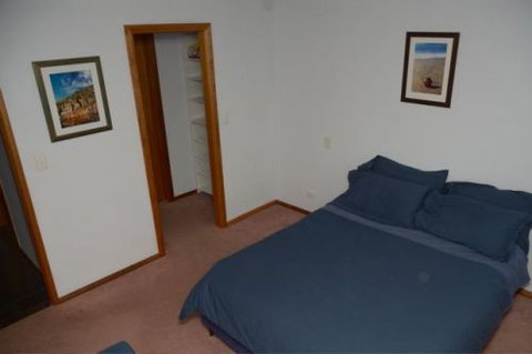 Dune Hideaway - Lightning Ridge Tourism 7