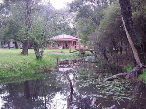 Kangaroo Gully Cottage - Lightning Ridge Tourism 0