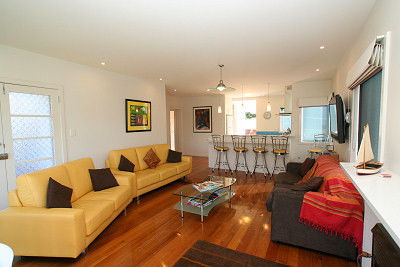 Bridport Holiday Rental - Lightning Ridge Tourism 2