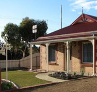 Brooking Cottage - Lightning Ridge Tourism