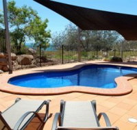 Beach House Arthur Bay - Lightning Ridge Tourism