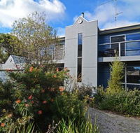 Barrakee Beach House - Lightning Ridge Tourism