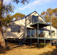 Frogs Hollow Retreat - Lightning Ridge Tourism
