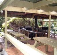 Melaleuca Grove Holiday Units amp Motor Inn - Lightning Ridge Tourism