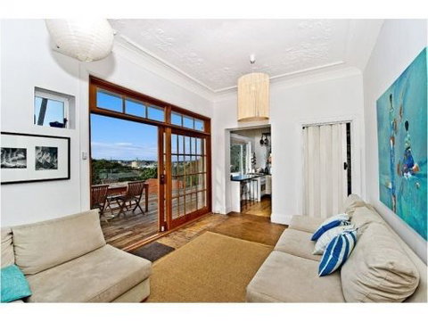 Sydney Furnished Rentals - Lightning Ridge Tourism 2