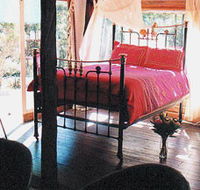 Lazy Curl - Lightning Ridge Tourism