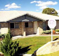 Cedar Lodge - Lightning Ridge Tourism