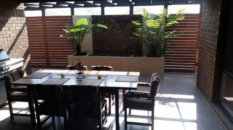 Cherry Blossum Residences - Lyndhurst - Lightning Ridge Tourism 3