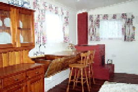 At The Corner - Lightning Ridge Tourism 0