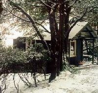 Waldheim Cabins - Lightning Ridge Tourism