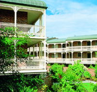 Medina Serviced Apartments Canberra - Lightning Ridge Tourism