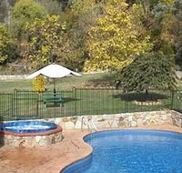 Chestnut Tree Holiday Units - Lightning Ridge Tourism