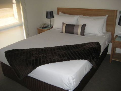 Midtown Serviced Apartments - Lightning Ridge Tourism 4