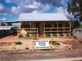 Cowell Barry Street Holiday Cottage - Lightning Ridge Tourism 0