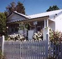 Crabapple Cottage - Lightning Ridge Tourism