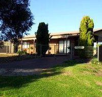 Smith Bay Hideway - Lightning Ridge Tourism