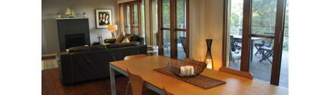 The Deck, Killcare - Lightning Ridge Tourism 2