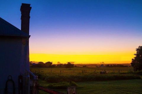 Old Schoolhouse Milton - Lightning Ridge Tourism 4