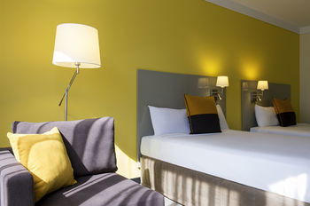 Novotel Sydney Central - Lightning Ridge Tourism 6