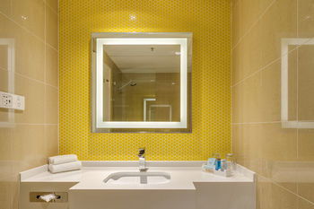 Novotel Sydney Central - Lightning Ridge Tourism 10