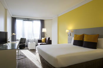 Novotel Sydney Central - Lightning Ridge Tourism 13