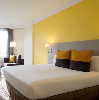 Novotel Sydney Central - Lightning Ridge Tourism 16