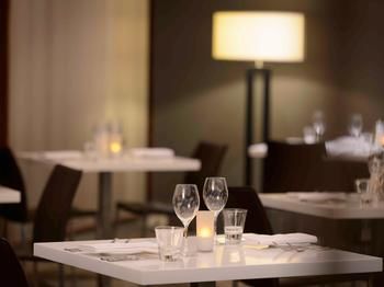 Novotel Sydney Central - Lightning Ridge Tourism 56