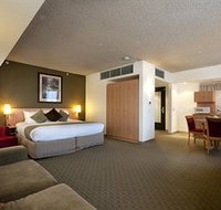 Crossley Hotel Melbourne - Lightning Ridge Tourism