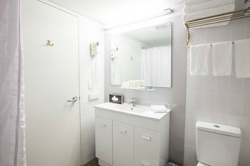 Metro Hotel Marlow Sydney Central - Lightning Ridge Tourism 5