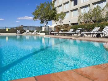 Mercure Sydney Parramatta - Lightning Ridge Tourism 5