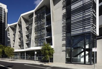Grand Mercure Apartments Docklands - Lightning Ridge Tourism 32