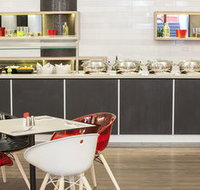 ibis Melbourne Hotel and Apartments - Lightning Ridge Tourism