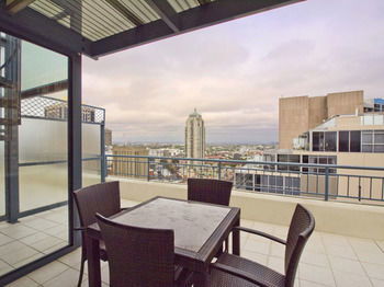 Oaks On Castlereagh, Sydney Central - Lightning Ridge Tourism 16