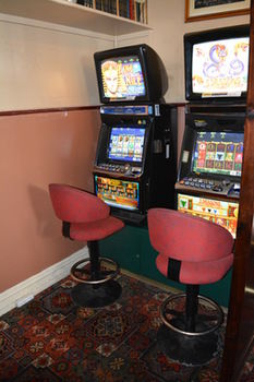 Australian Heritage Hotel - Lightning Ridge Tourism 6