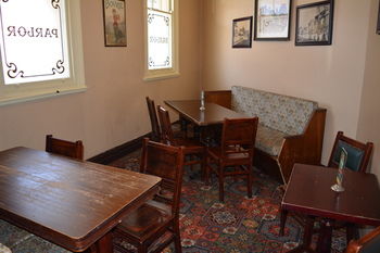 Australian Heritage Hotel - Lightning Ridge Tourism 9