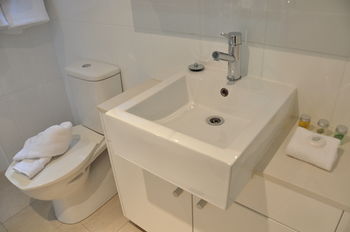 Annam Serviced Apartments - Lightning Ridge Tourism 13