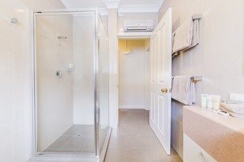 Best Western Melbourne's Princes Park Motor Inn - Lightning Ridge Tourism 6
