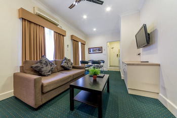 Best Western Melbourne's Princes Park Motor Inn - Lightning Ridge Tourism 23