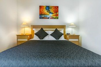 Best Western Melbourne's Princes Park Motor Inn - Lightning Ridge Tourism 24