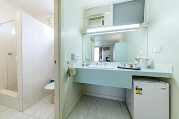 Best Western Melbourne's Princes Park Motor Inn - Lightning Ridge Tourism 38