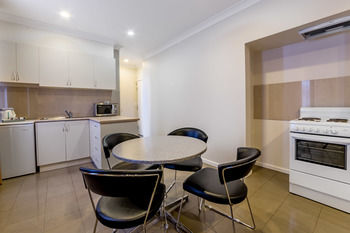 Best Western Melbourne's Princes Park Motor Inn - Lightning Ridge Tourism 41