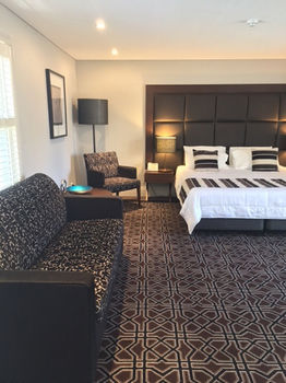 Avonmore On The Park Boutique Hotel - Lightning Ridge Tourism 7