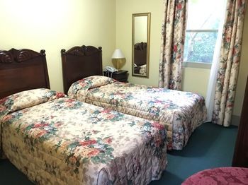 Avonmore On The Park Boutique Hotel - Lightning Ridge Tourism 9