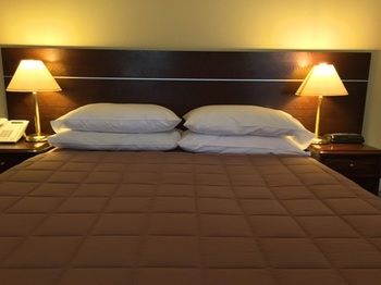 Avonmore On The Park Boutique Hotel - Lightning Ridge Tourism 10