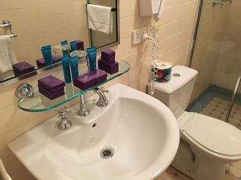 Avonmore On The Park Boutique Hotel - Lightning Ridge Tourism 23