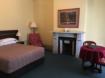 Avonmore On The Park Boutique Hotel - Lightning Ridge Tourism 29