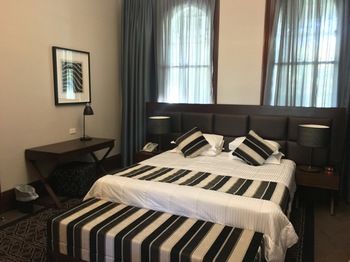 Avonmore On The Park Boutique Hotel - Lightning Ridge Tourism 40