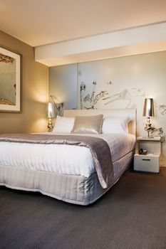 Art Series - The Olsen - Lightning Ridge Tourism 6