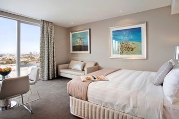 Art Series - The Olsen - Lightning Ridge Tourism 7